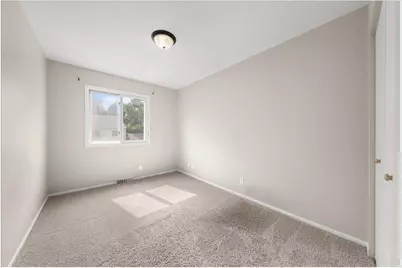 4836 Grenwich Trail, Oakdale, MN 55128 - Photo 20