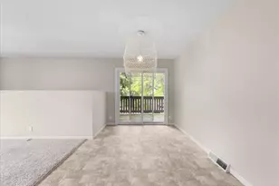 4836 Grenwich Trail, Oakdale, MN 55128 - Photo 10
