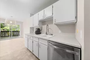 4836 Grenwich Trail, Saint Paul, MN 55128 - Photo 12