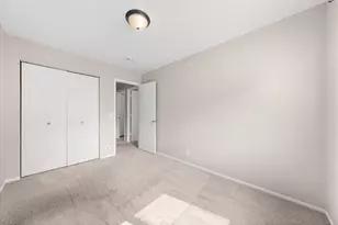 4836 Grenwich Trail, Oakdale, MN 55128 - Photo 22