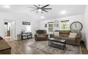 607 River Blvd, Wheeler, WI 54772 - Photo 4