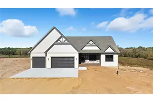 529 Chapman Hls Ct, Hudson, WI 54016 - Photo 2