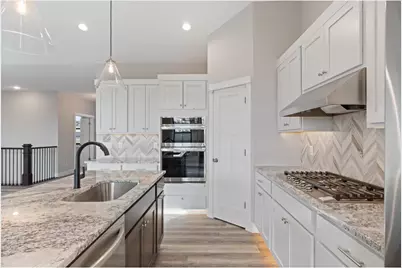 529 Chapman Hills Court, Saint Joseph, WI 54016 - Photo 8