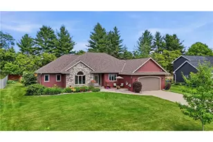 2311 Golf View Dr, River Falls, WI 54022 - Photo 2