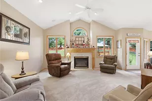 2311 Golf View Dr, River Falls, WI 54022 - Photo 6