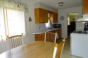 922 Auth St, Durand, WI 54736 - Photo 12