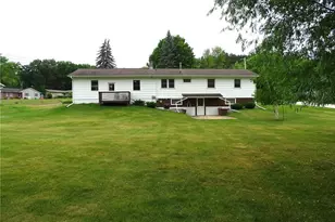 922 Auth St, Durand, WI 54736 - Photo 6