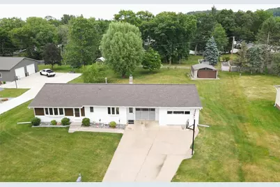 922 Auth Street, Durand, WI 54736 - Photo 8