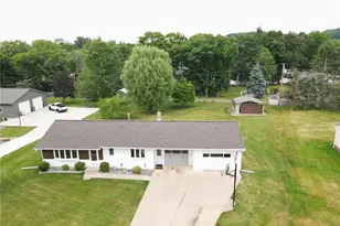 922 Auth St, Durand, WI 54736 - Photo 8