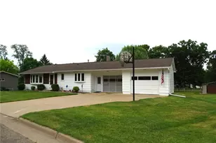 922 Auth St, Durand, WI 54736 - Photo 4