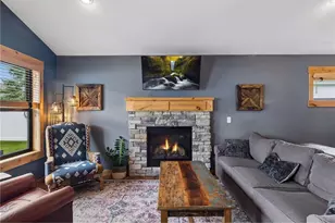 3188 Newcastle Dr, River Falls, WI 54022 - Photo 12