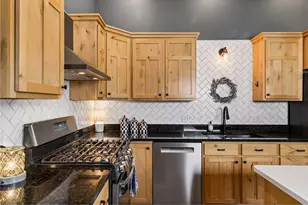 3188 Newcastle Dr, River Falls, WI 54022 - Photo 6