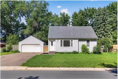 9 Park Drive, Circle Pines, MN 55014 - Photo 4