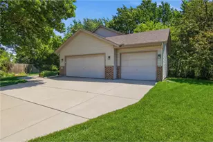 9953 Starlight Dr, Saint Paul, MN 55125 - Photo 52