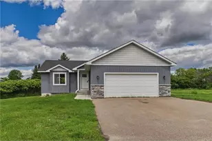 365 Paperjack Dr, New Richmond, WI 54017 - Photo 2