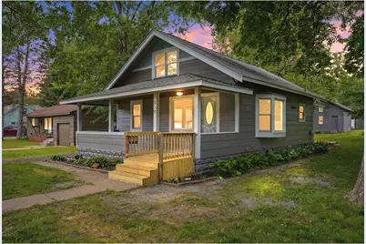 538 N Pearl Street, River Falls, WI 54022 - Photo 2