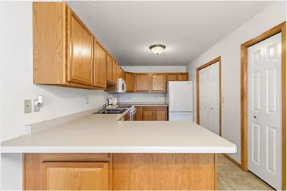 105 Bridgewater Trail, Hudson, WI 54016 - Photo 14