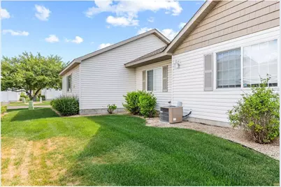 105 Bridgewater Trail, Hudson, WI 54016 - Photo 22
