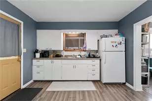 1208 7th St, Menomonie, WI 54751 - Photo 10