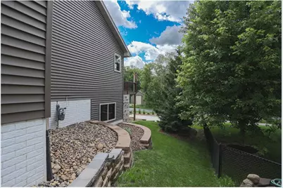 1680 Valley Quail Drive, River Falls, WI 54022 - Photo 6