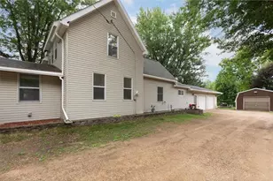 321 Drier St, Durand, WI 54736 - Photo 8