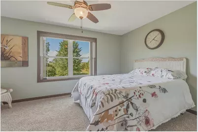 520 Olivia Court, Troy Township, WI 54016 - Photo 32
