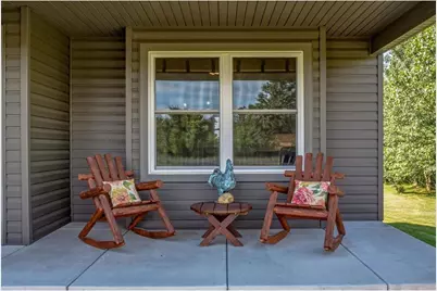 520 Olivia Court, Troy Township, WI 54016 - Photo 4