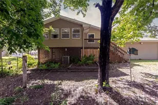 1122 Jerry Ave, Durand, WI 54736 - Photo 6