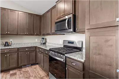 1907 Meridian Curve, Carver, MN 55315 - Photo 28
