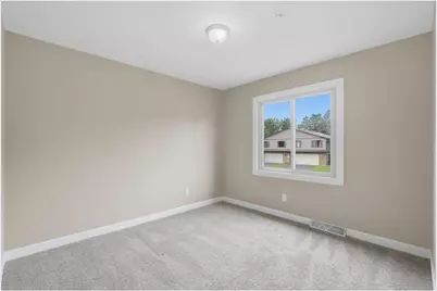 4250 Thornhill Lane, Vadnais Heights, MN 55127 - Photo 16