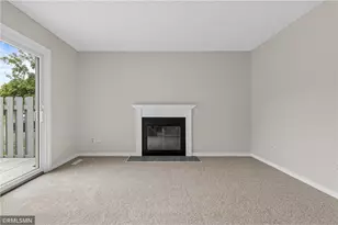 7654 Dunmore Rd, Woodbury, MN 55125 - Photo 4
