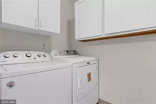 7654 Dunmore Rd, Woodbury, MN 55125 - Photo 32