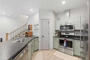 122 Taylor Ave, River Falls, WI 54022 - Photo 10