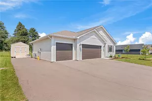 1319 Violet St, New Richmond, WI 54017 - Photo 32