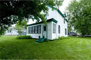 301 N 10th St, Cameron, WI 54822 - Photo 6