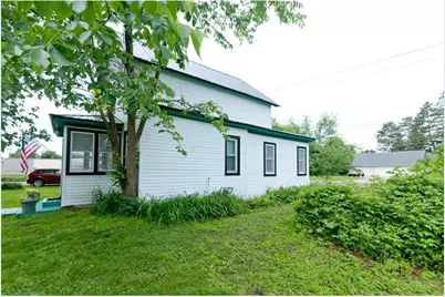 301 N 10th Street, Cameron, WI 54822 - Photo 4