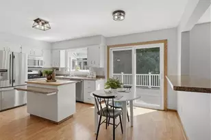 9331 Cedar Forest Rd, Eden Prairie, MN 55347 - Photo 20