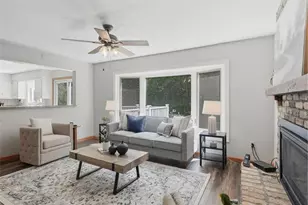9331 Cedar Forest Rd, Eden Prairie, MN 55347 - Photo 10
