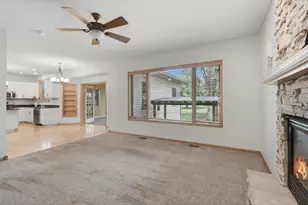 964 Fraser Ln, Hudson, WI 54016 - Photo 6