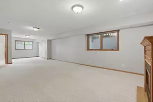 964 Fraser Ln, Hudson, WI 54016 - Photo 24