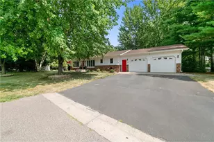 618 Hud St, Somerset, WI 54025 - Photo 6