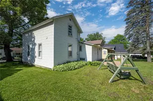 116 E Elm St, Glenwood City, WI 54013 - Photo 4