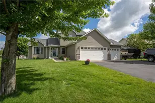 293 Birch St, Baldwin, WI 54002 - Photo 2