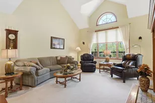 208 Country Oaks Rd, Troy Township, WI 54022 - Photo 8