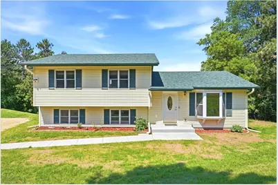 710 Kinney Road, Hudson, WI 54016 - Photo 4