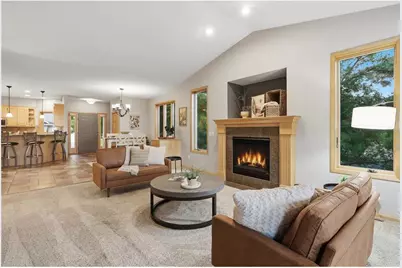 20584 Kearney Path, Lakeville, MN 55044 - Photo 2