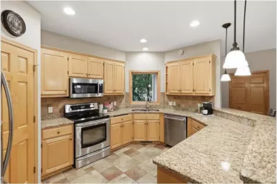 20584 Kearney Path, Lakeville, MN 55044 - Photo 4