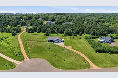 911 67th Avenue, Hudson, WI 54016 - Photo 2