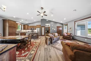 911 67th Ave, Hudson, WI 54016 - Photo 4