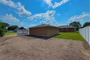 8485 Granada Ave, Cottage Grove, MN 55016 - Photo 26